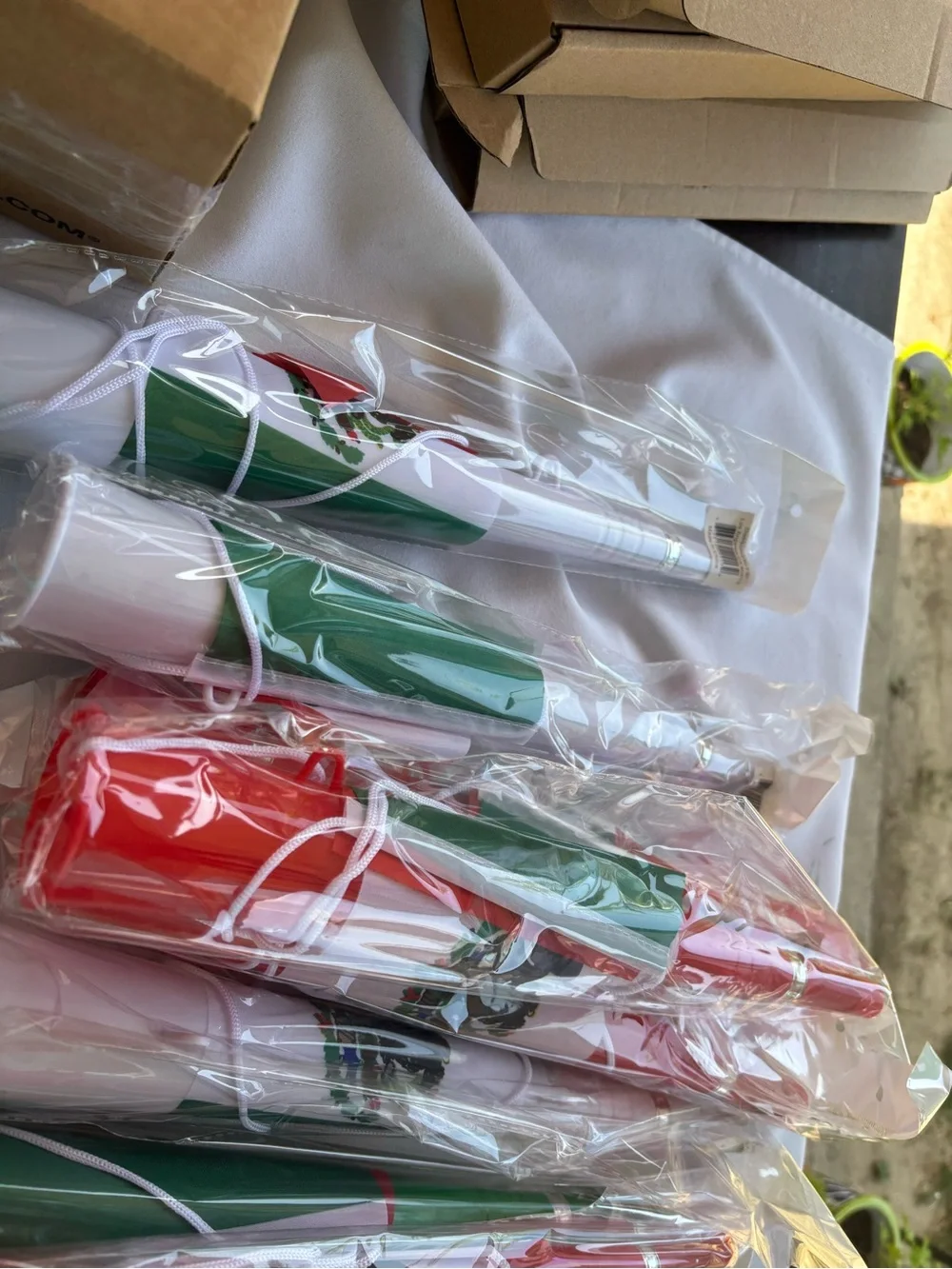 Festive Red and Green Party Horns -bundle of 3 pcs